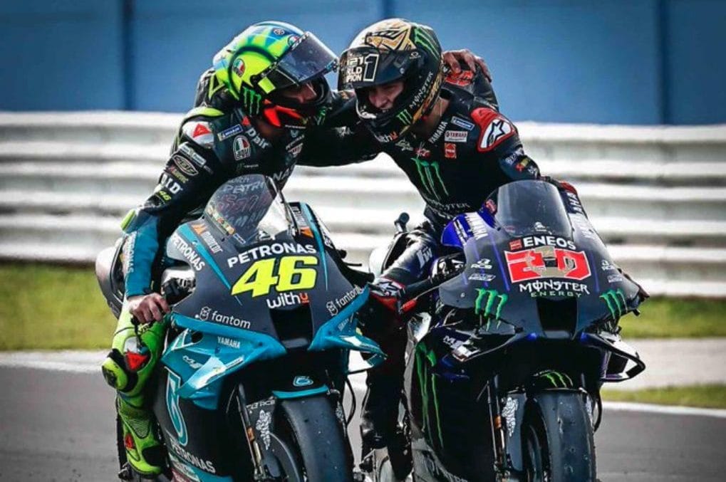 omaggio Fabio Quartararo Valentino Rossi ultima gara carriera GP Valencia Ultimo ballo re della MotoGP